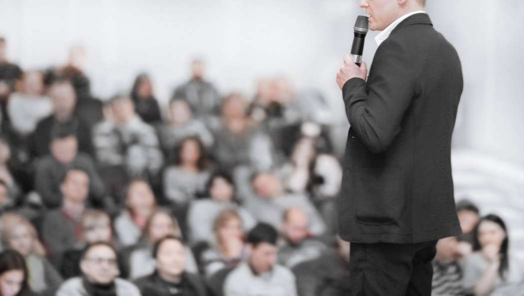 A 5-Step Presentation Formula That Makes Speaking Engagements So Much Easier