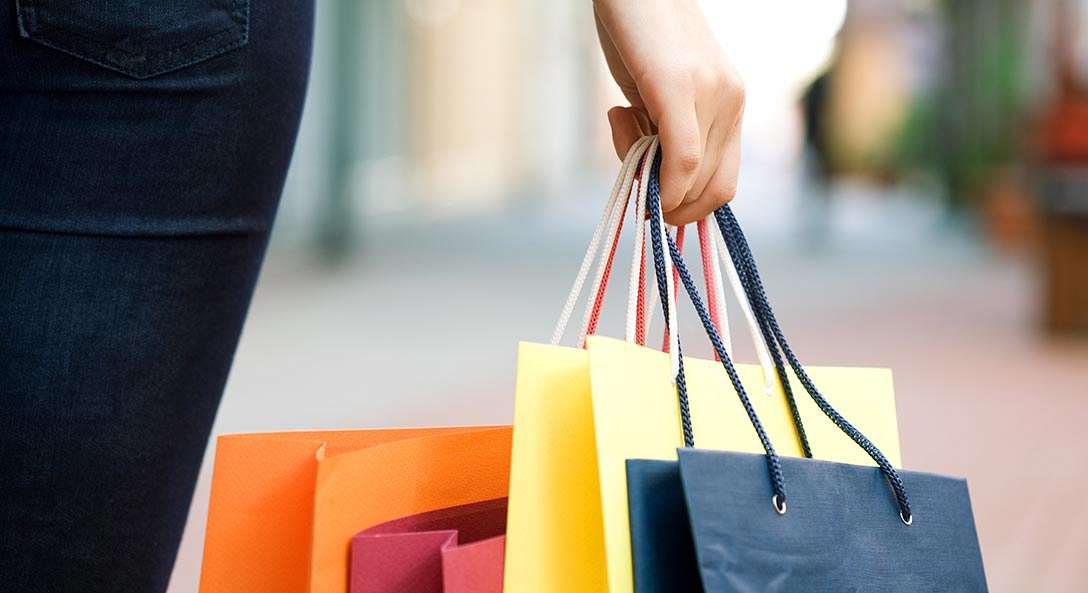 To Mall, Or To De-Mall?